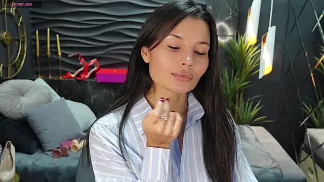 Snapshot of ErikaSoft chatting on January 11, 6:03 am ErikaSoft online show from January 11, 6:03 am