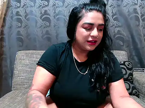 Snapshot of indianishkq7 chatting on December 21, 3:53 pm indianishkq7 online show from December 21, 3:53 pm