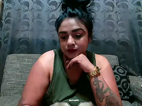 Snapshot of indianishkq7 chatting on January 4, 3:28 pm indianishkq7 online show from January 4, 3:28 pm