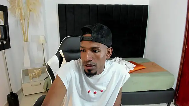 anhtony wayans online show from November 8, 12:55 am