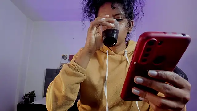 Ellie Alves online show from November 9, 2:26 pm