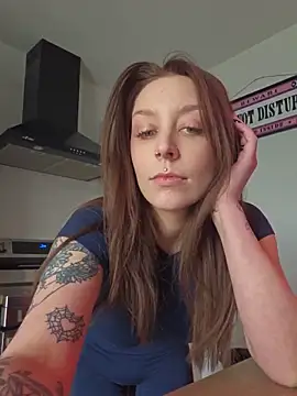 LilyOrion online show from May 11, 6:16 pm