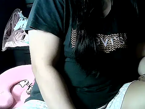 Snapshot of XbighotbootyX chatting on October 1, 10:38 pm XbighotbootyX online show from October 1, 10:38 pm