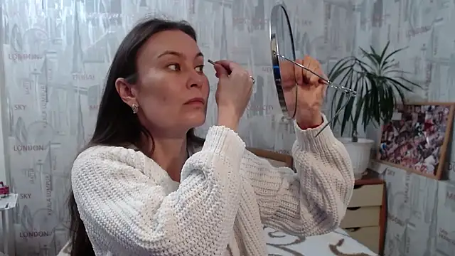 Snapshot of GinaQSoul chatting on September 20, 10:49 am GinaQSoul online show from September 20, 10:49 am