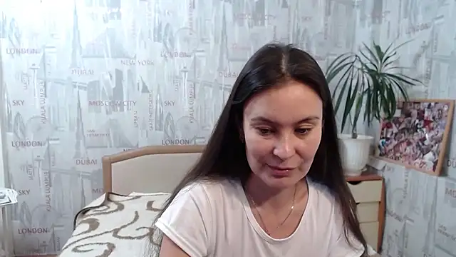 Snapshot of GinaQSoul chatting on September 27, 11:04 am GinaQSoul online show from September 27, 11:04 am