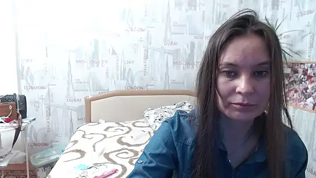 Snapshot of GinaQSoul chatting on October 12, 3:44 pm GinaQSoul online show from October 12, 3:44 pm