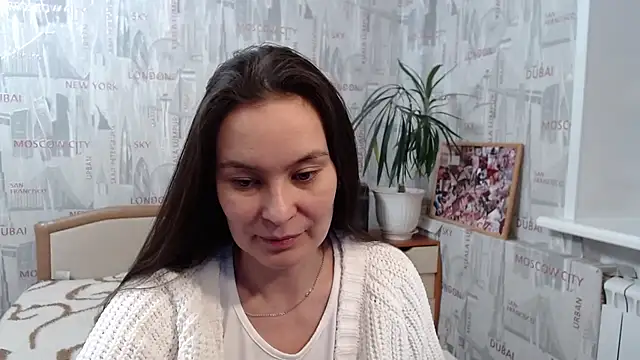 Snapshot of GinaQSoul chatting on December 4, 11:41 am GinaQSoul online show from December 4, 11:41 am