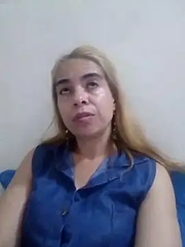 Snapshot of mari657 chatting on March 17, 12:59 am mari657 online show from March 17, 12:59 am