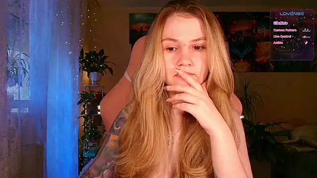 GoodWitch  online show from October 16, 6:58 am