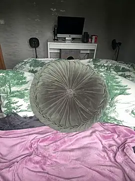 Carmen Monroe online show from February 14, 10:45 am