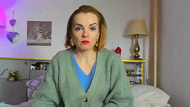 Snapshot of KateConner chatting on February 25, 6:31 pm KateConner online show from February 25, 6:31 pm