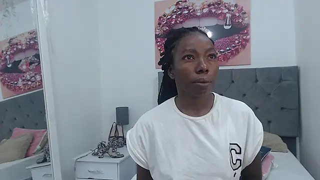 Snapshot of kirajohnson chatting on January 30, 12:16 pm kirajohnson online show from January 30, 12:16 pm