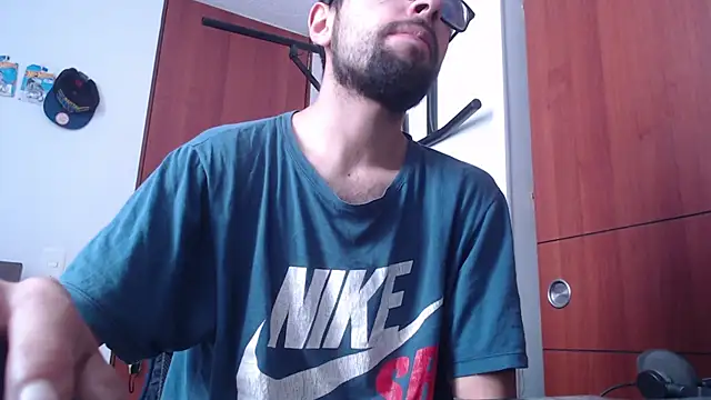 Snapshot of fvckolombianguyy chatting on March 4, 2:21 pm fvckolombianguyy online show from March 4, 2:21 pm