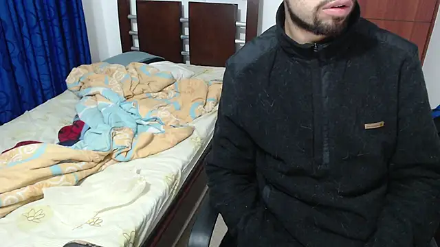 Snapshot of fvckolombianguyy chatting on March 8, 1:17 am fvckolombianguyy online show from March 8, 1:17 am