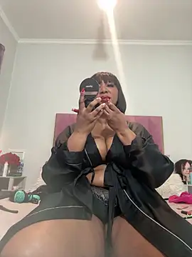 Bootyliciouse21X online show from April 8, 6:57 am