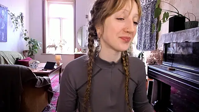 Miranda2 0 online show from February 24, 9:53 am