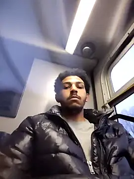 Snapshot of bigdickjojo69 chatting on April 14, 11:27 am bigdickjojo69 online show from April 14, 11:27 am