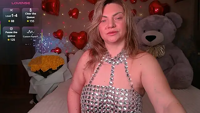 KristiOwen online show from February 15, 5:48 am