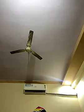 Snapshot of kavilv69fuck chatting on December 15, 3:38 pm kavilv69fuck online show from December 15, 3:38 pm