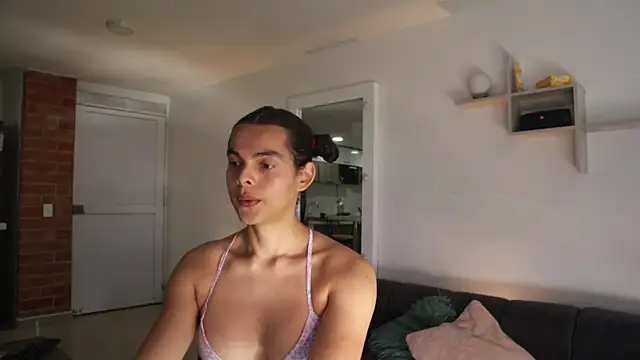  Vahos  online show from October 2, 5:20 pm