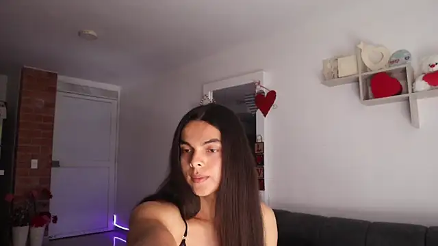  Vahos  online show from February 24, 7:12 pm