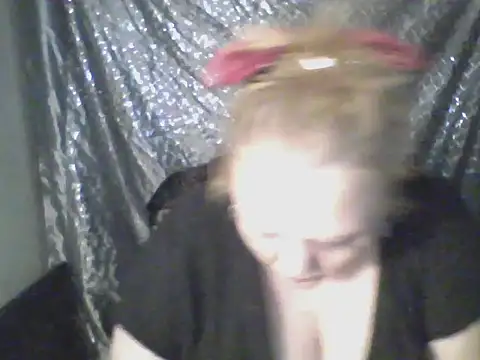 funtimkity online show from December 18, 5:24 am