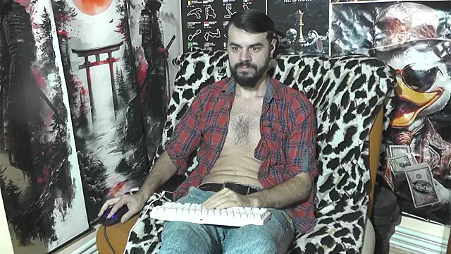 Snapshot of 00george chatting on February 14, 10:12 am 00george online show from February 14, 10:12 am