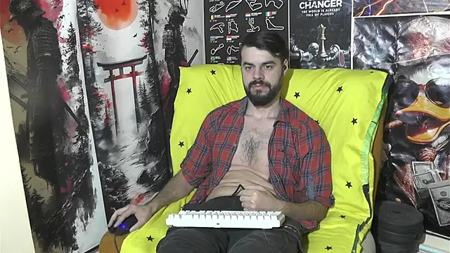 Snapshot of 00george chatting on February 18, 11:33 pm 00george online show from February 18, 11:33 pm