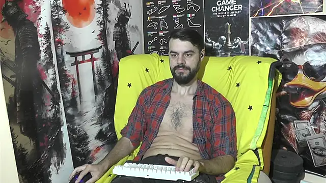 Snapshot of 00george chatting on February 19, 11:39 am 00george online show from February 19, 11:39 am