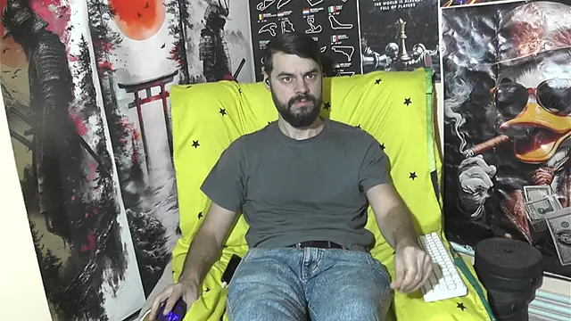 Snapshot of 00george chatting on February 28, 11:11 am 00george online show from February 28, 11:11 am