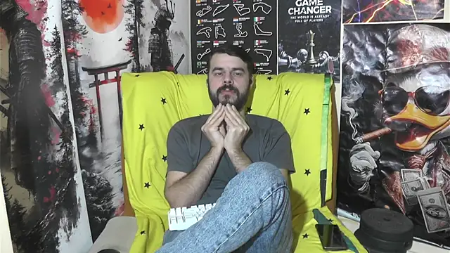 Snapshot of 00george chatting on March 1, 8:11 pm 00george online show from March 1, 8:11 pm