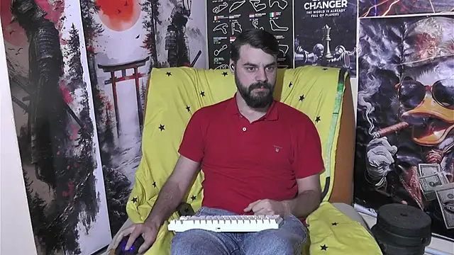 Snapshot of 00george chatting on March 7, 4:42 am 00george online show from March 7, 4:42 am