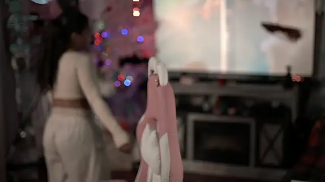 Snapshot of Nikki_Torres chatting on September 18, 1:18 am Nikki Torres online show from September 18, 1:18 am