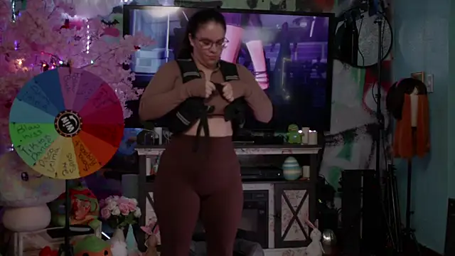 Nikki Torres online show from March 24, 1:43 am