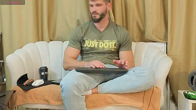 MauroTwin online show from October 25, 5:08 pm