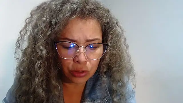 Snapshot of dalilasquirt1 chatting on February 13, 2:29 am dalilasquirt1 online show from February 13, 2:29 am