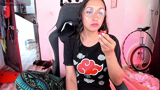 adrena 10 online show from March 27, 1:44 pm