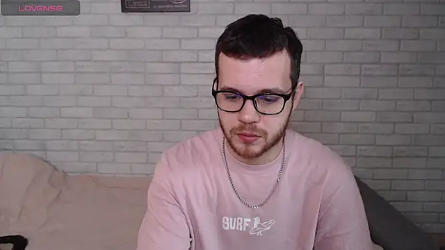 Snapshot of Alexxx_horny chatting on April 28, 7:02 am Alexxx horny online show from April 28, 7:02 am