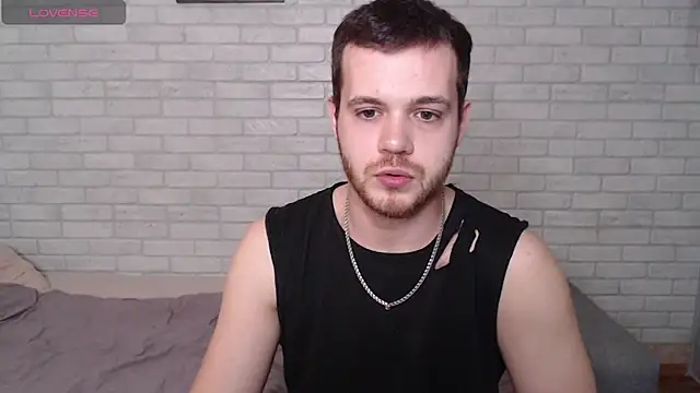 Snapshot of Alexxx_horny chatting on May 3, 11:27 am Alexxx horny online show from May 3, 11:27 am