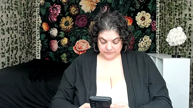 Snapshot of Exotic-Melons chatting on April 8, 6:08 pm Exotic-Melons online show from April 8, 6:08 pm