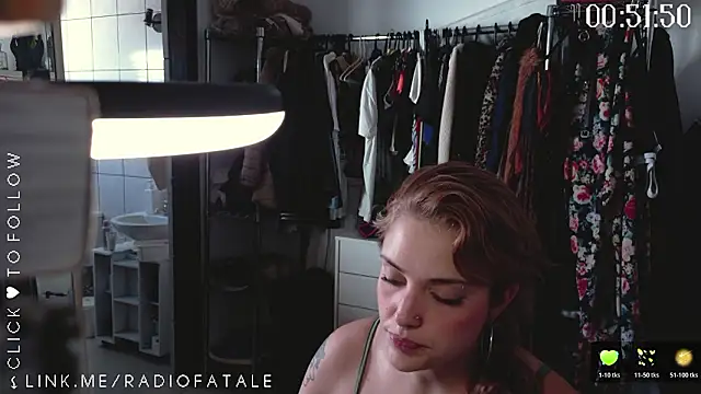 Snapshot of mskuddo chatting on February 13, 5:42 pm mskuddo online show from February 13, 5:42 pm