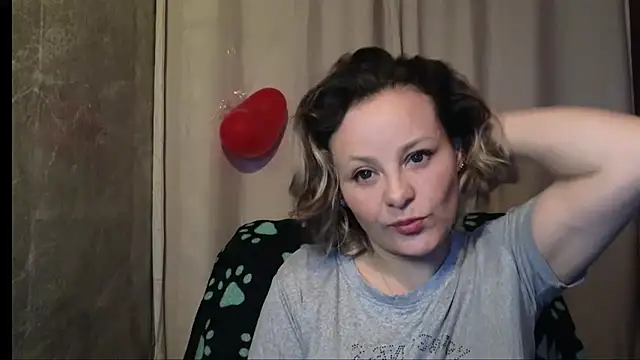 dagny-jo online show from February 25, 4:03 am