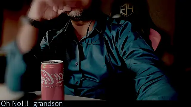 Snapshot of _x_rated_ chatting on October 21, 6:41 pm x rated online show from October 21, 6:41 pm