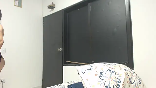 camilahot23 online show from February 20, 12:18 am