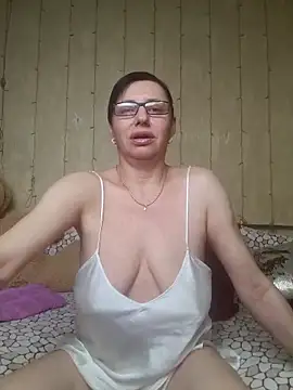 Amberhotqueen online show from March 15, 3:48 pm