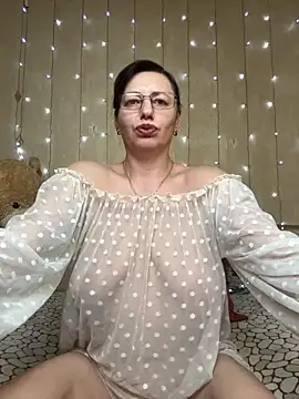 Amberhotqueen online show from February 12, 11:16 am