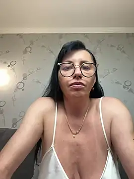 Amberhotqueen online show from July 23, 12:47 pm