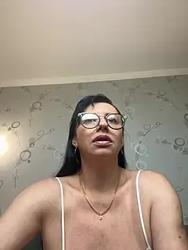 Amberhotqueen online show from July 24, 8:01 am