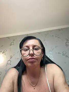 Amberhotqueen online show from July 27, 8:10 am