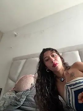 Snapshot of vaneelee chatting on March 15, 5:30 pm vaneelee online show from March 15, 5:30 pm